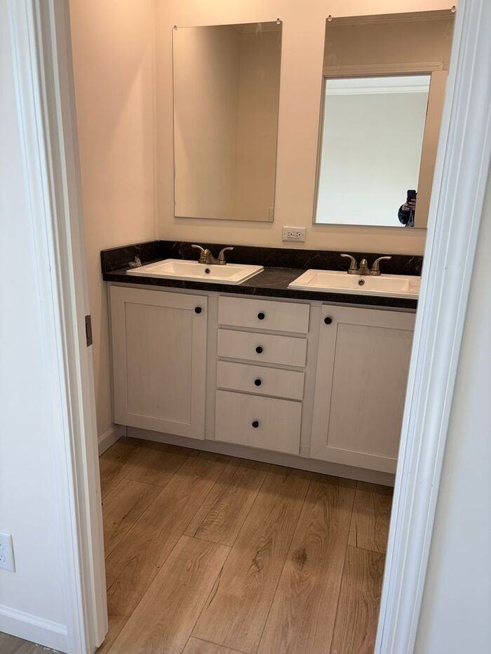 Maple Dr - Photo 6 of 10