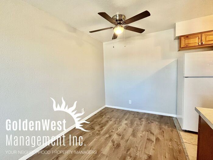 837 E Montecito Ave #253 - Photo 6 of 10