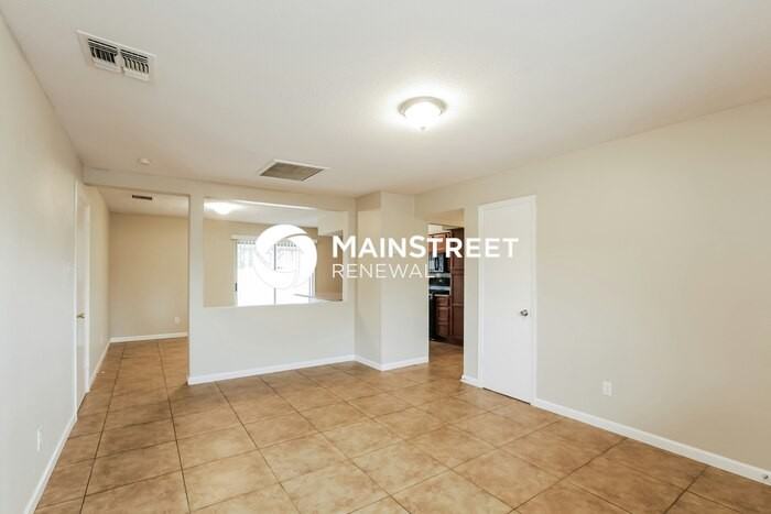 6353 W Keim Dr - Photo 5 of 16