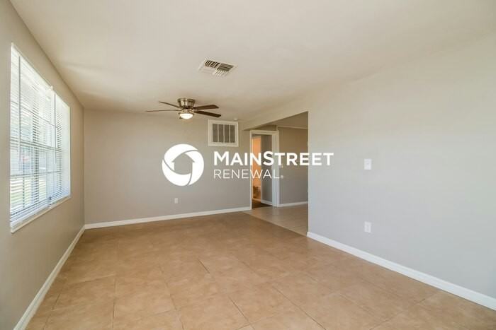 3511 Sheryl Hill Dr - Photo 5 of 16