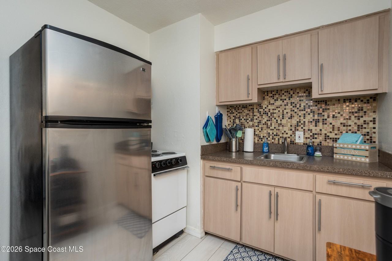 211 Circle Dr #21115B - Photo 3 of 14