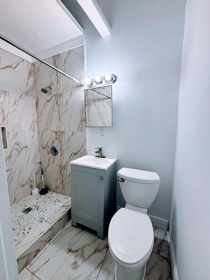 806 Ridgewood Dr #806 - Photo 5 of 9