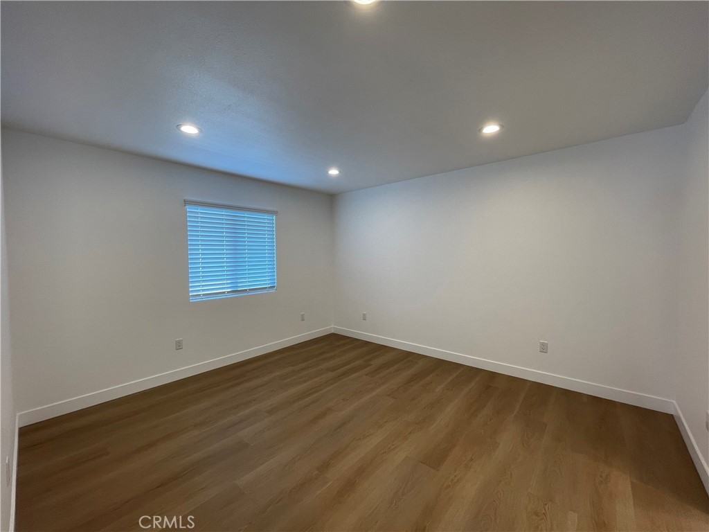 215 W Nevada St #215B - Photo 6 of 11