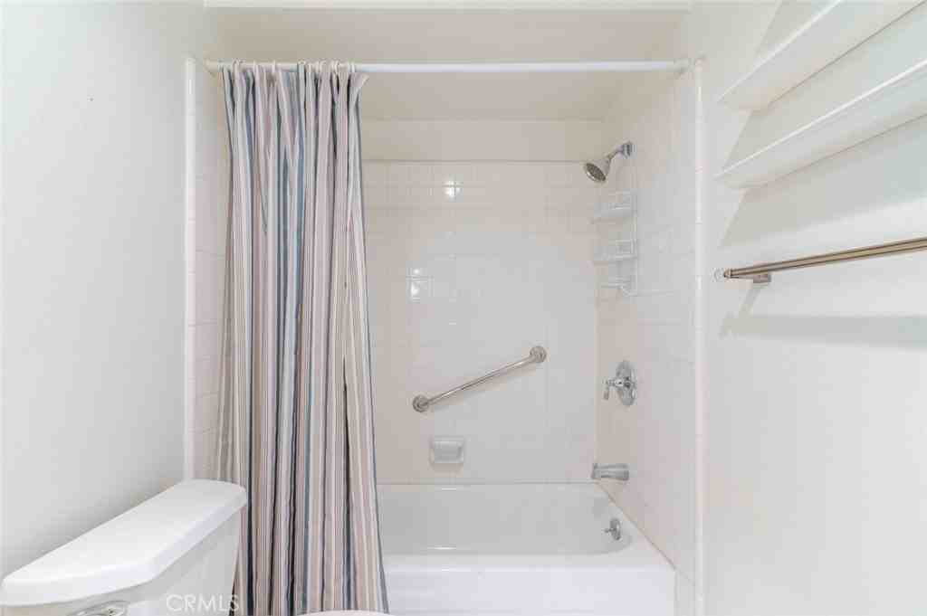 316 N Maryland Ave #316-306 - Photo 2 of 31