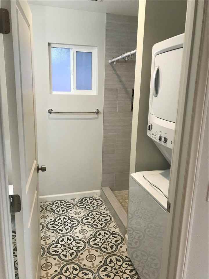 430 E Bixby Rd #430A - Photo 2 of 11