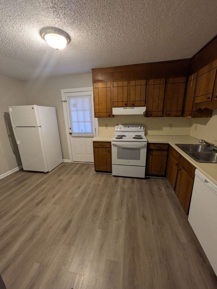 315 18th St Sw - Photo 5 of 10