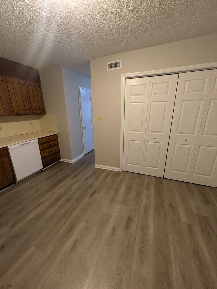 315 18th St Sw - Photo 6 of 10