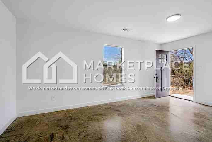 1369 Chadwick Cir - Photo 4 of 25