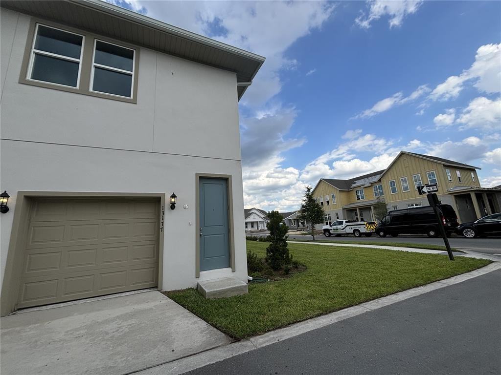 13177 Markowitz Aly #13177 - Photo 6 of 12