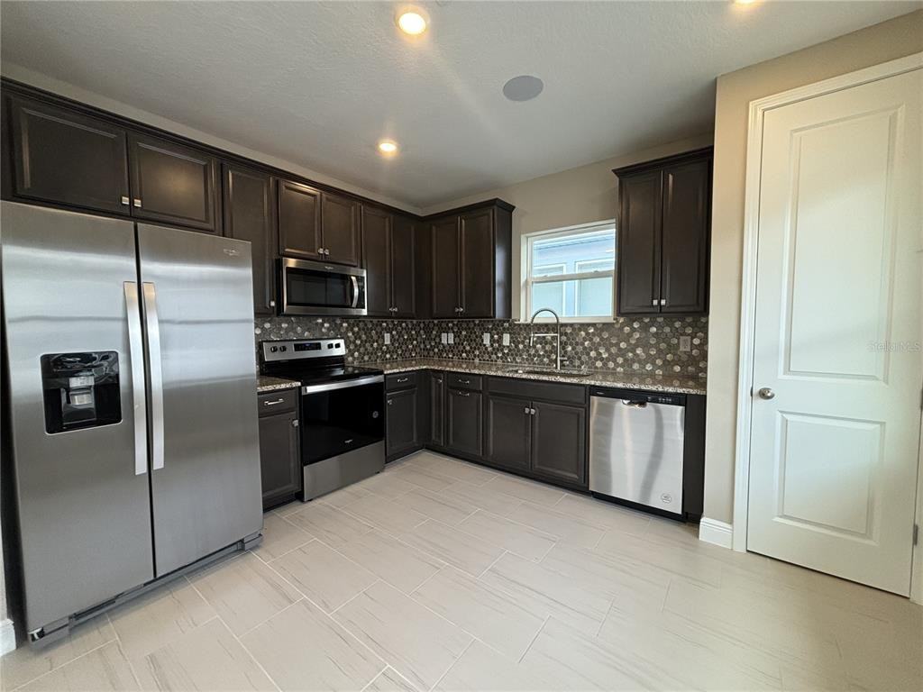 13177 Markowitz Aly #13177 - Photo 7 of 12