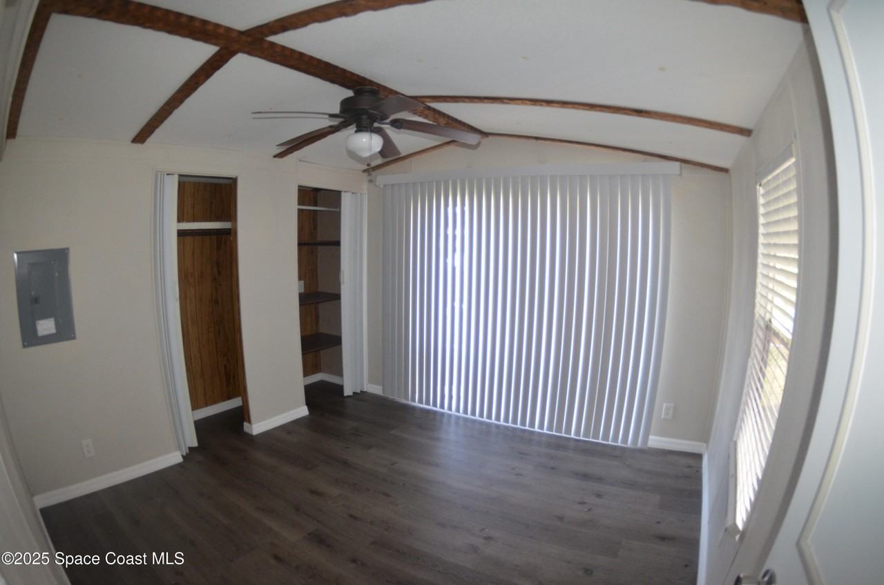 2535 Haverhill Rd Ne #2535 - Photo 7 of 18