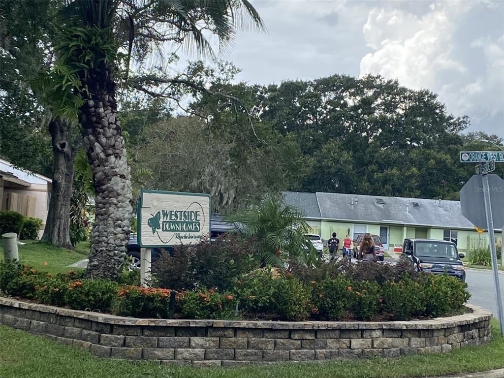 1311 Azalea Way #1311 - Photo 7 of 14