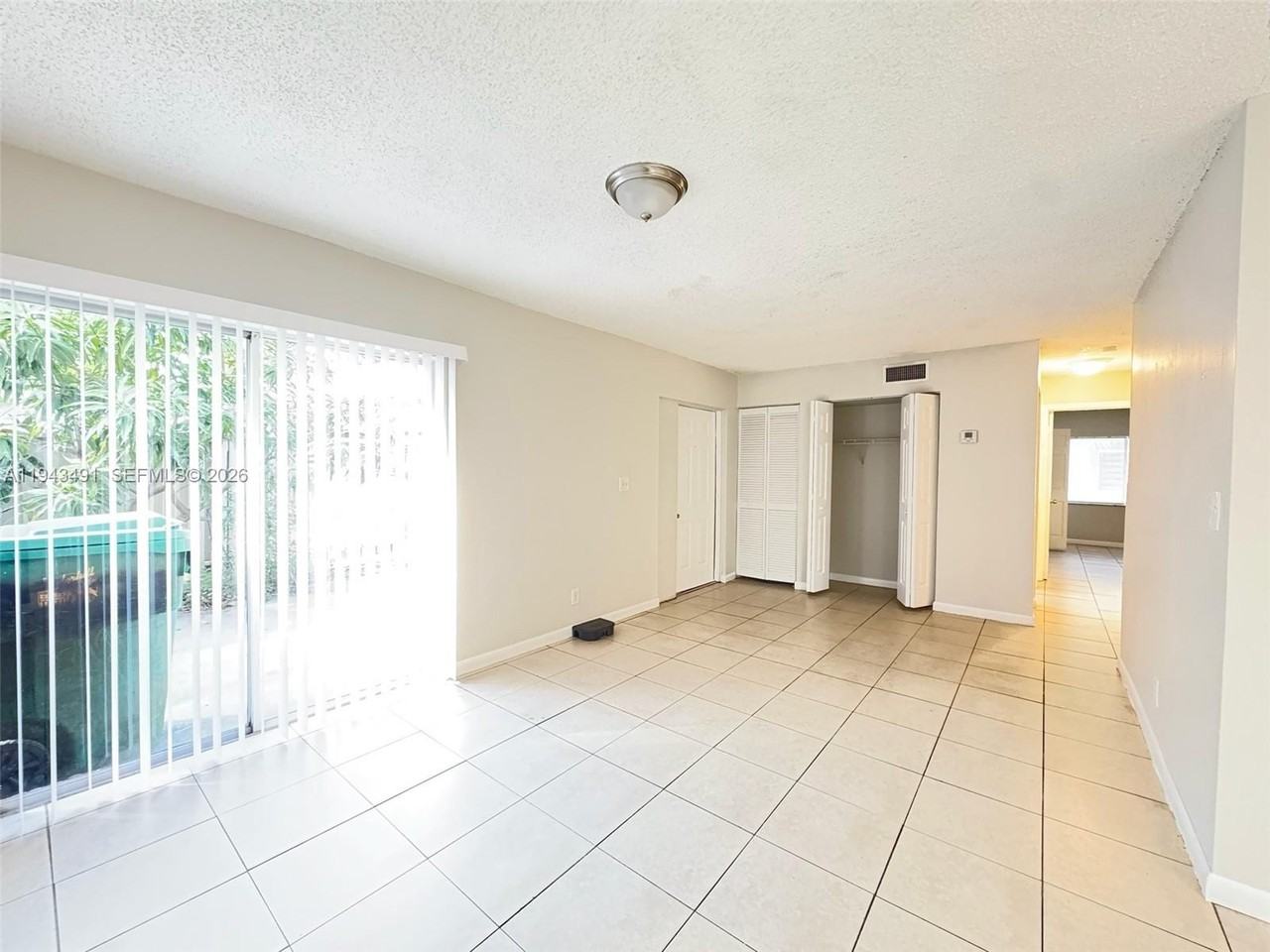 2221 Nw 59th Ave #222171C - Photo 4 of 11