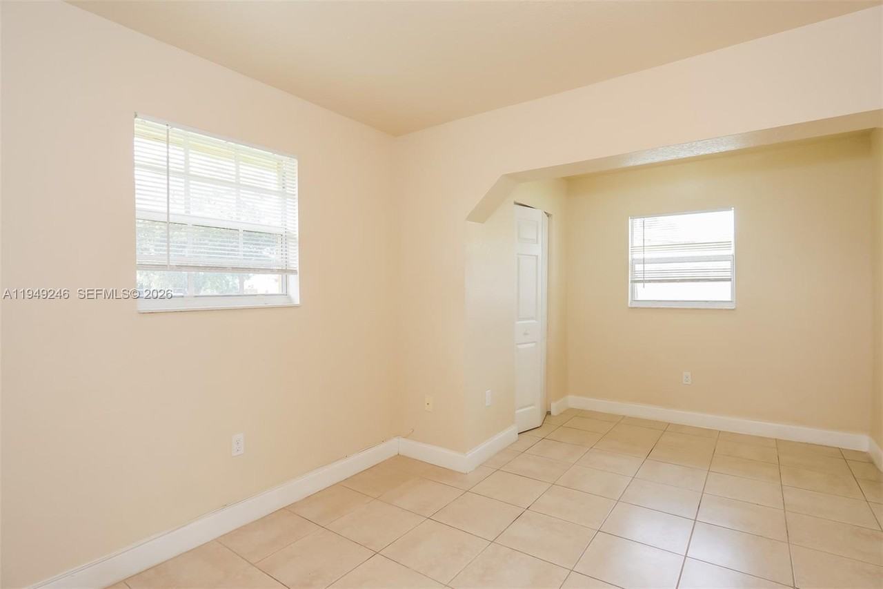 4970 Nw 12th St #4970 - Photo 2 of 15