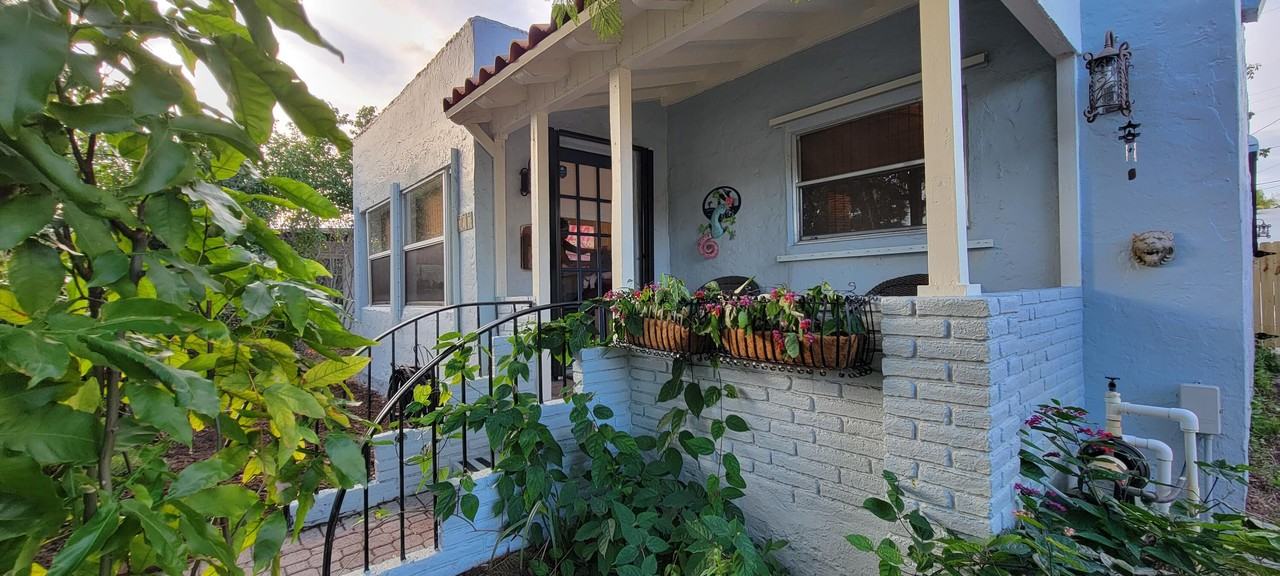 717 Macy St #717 - Photo 2 of 15