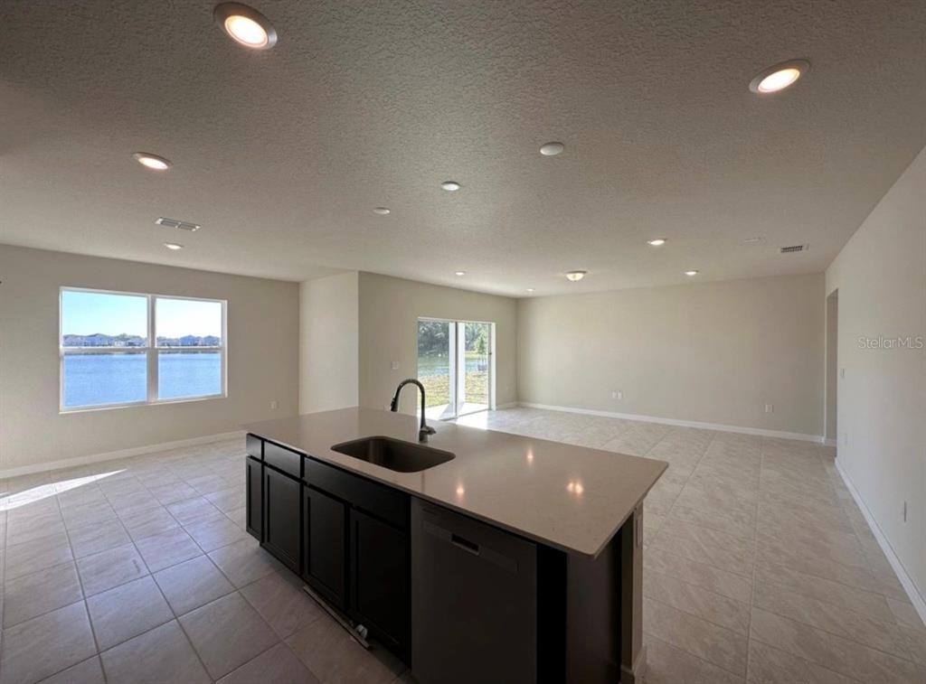 5322 Royal Point Ave #5322 - Photo 3 of 39