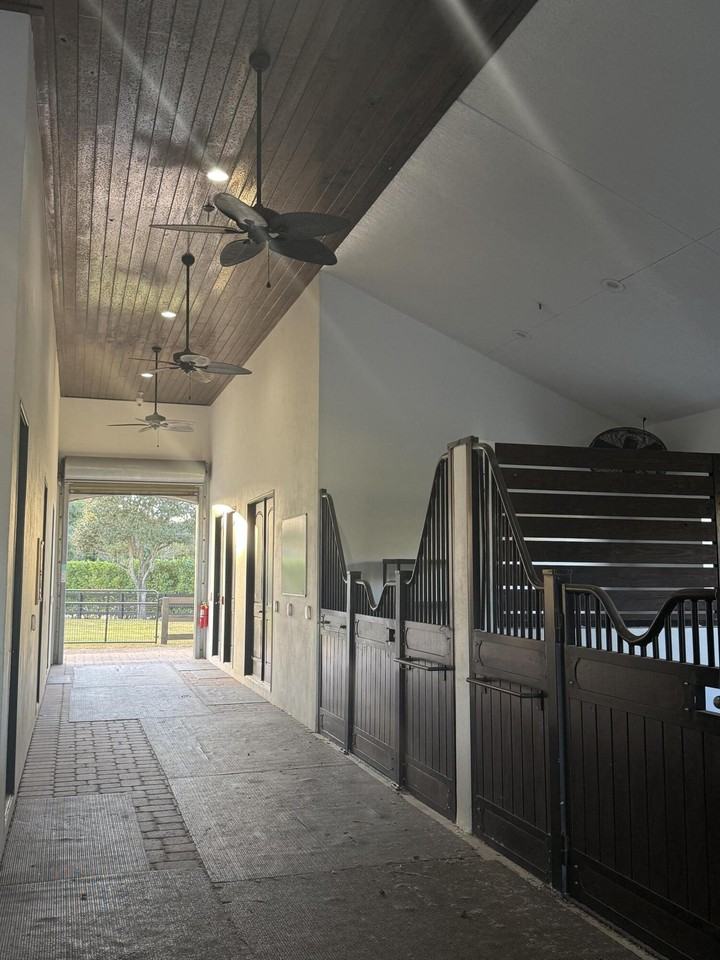 1634 Trotter Ct #1634 - Photo 3 of 8