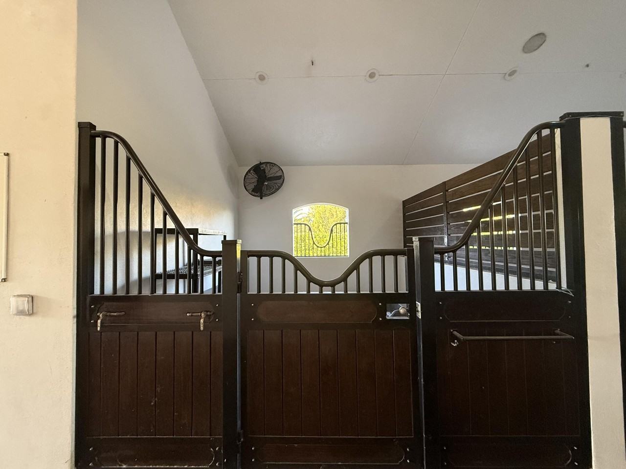 1634 Trotter Ct #1634 - Photo 4 of 8