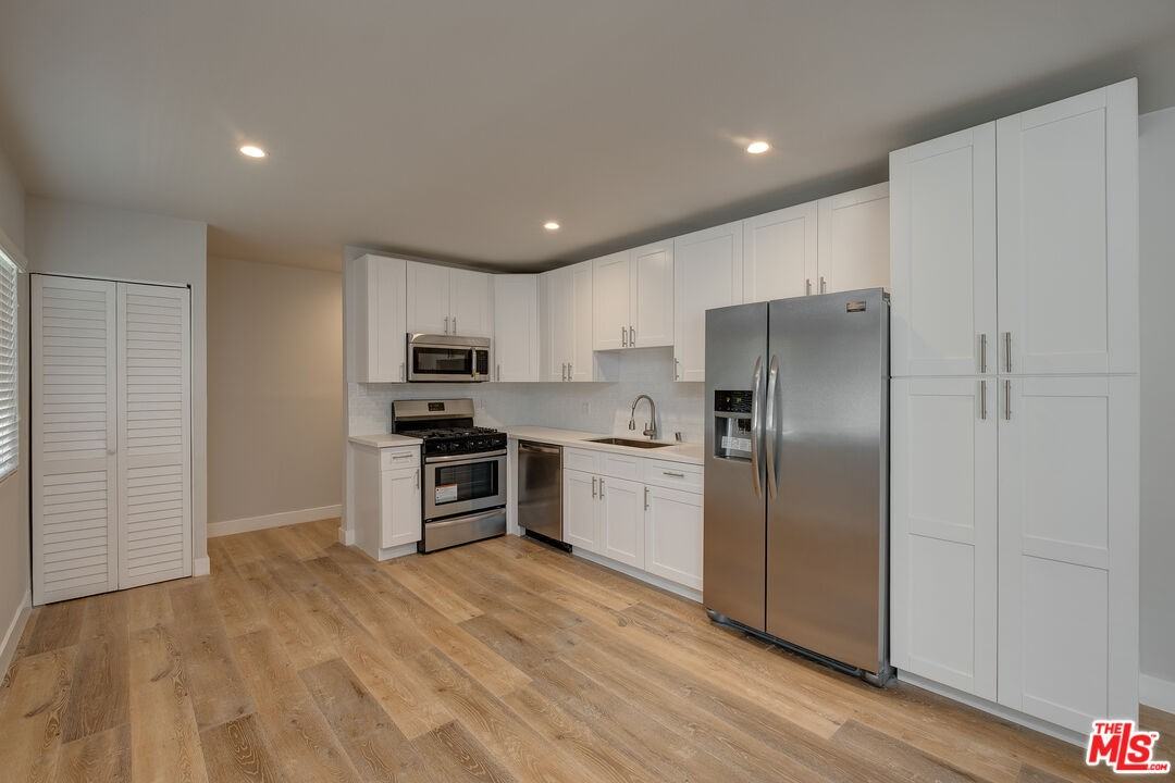 4703 St Charles Pl #4703-4 - Photo 6 of 16