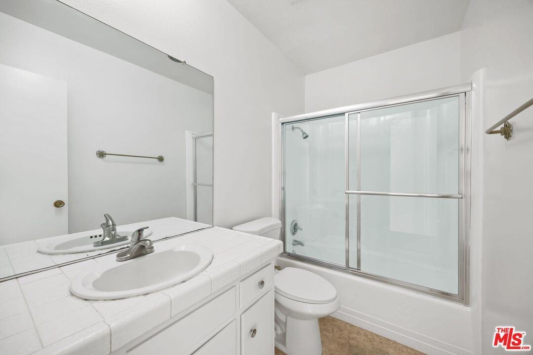 5400 Newcastle Ave #5400-66 - Photo 7 of 25