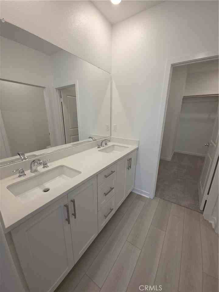 8457 Gabrielino Ct #8457 - Photo 5 of 20