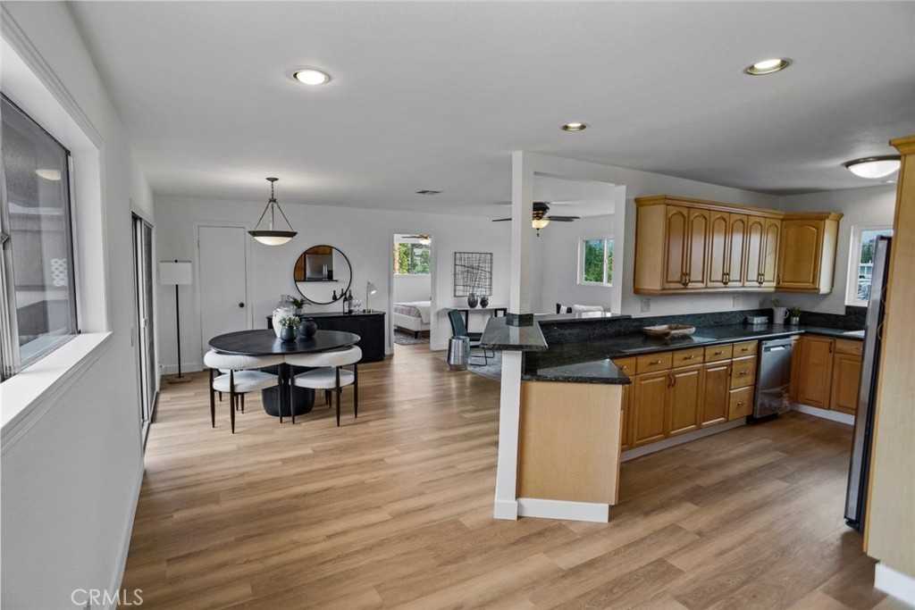 310 N Jackson St #310 - Photo 6 of 17