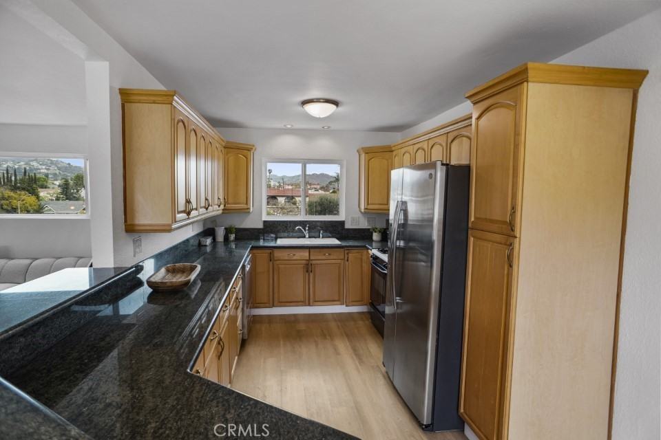 310 N Jackson St #310 - Photo 7 of 17