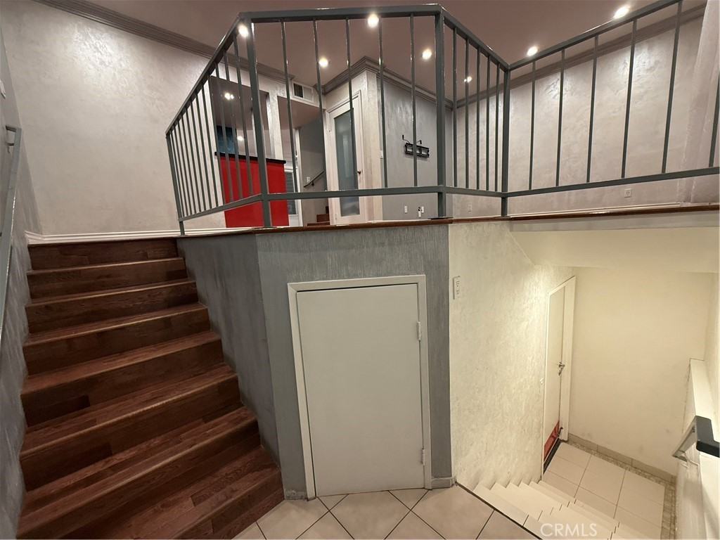 6912 Remmet Ave #6912-5 - Photo 5 of 25