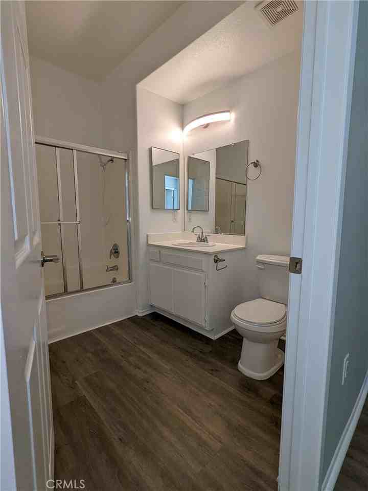 1215 E San Antonio Dr #1215 - Photo 2 of 20