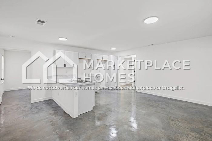 1375 S Cooper St - Photo 3 of 12