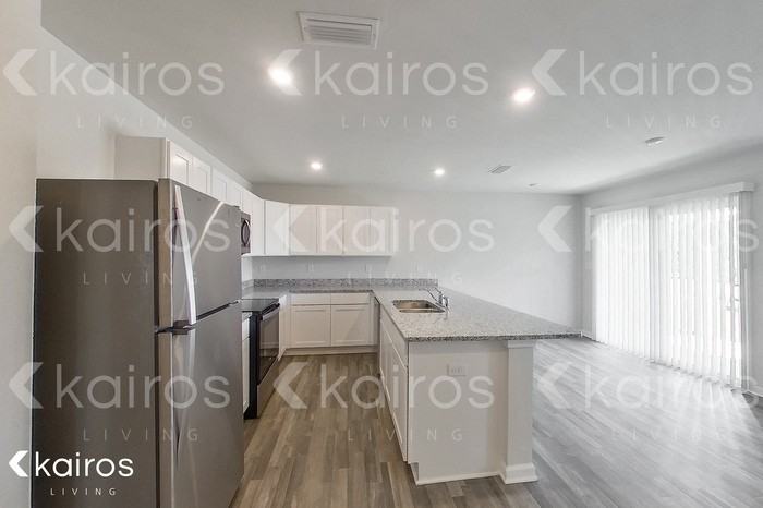 21664 Yosemite Blvd - Photo 2 of 23