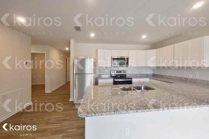 21664 Yosemite Blvd - Photo 5 of 23