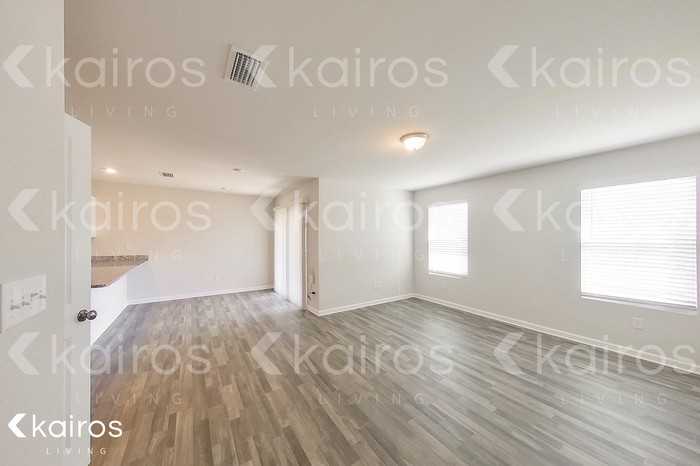 21664 Yosemite Blvd - Photo 7 of 23