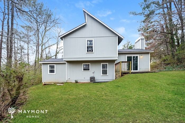 1600 Pin Oak Ln Se - Photo 3 of 3