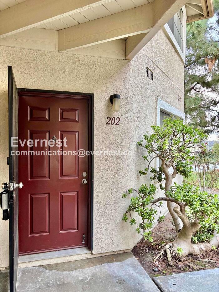 3557 Paseo De Francisco #202 - Photo 2 of 25