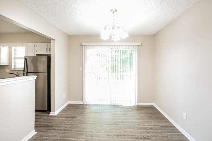 19145 E 14th St N - Photo 6 of 12