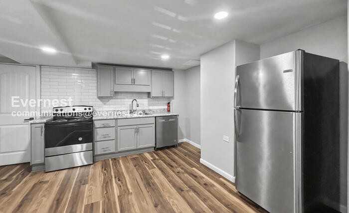 1348 41st Street Ensley #B - Photo 2 of 14