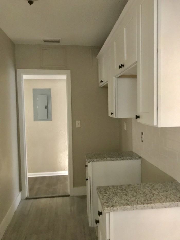 1030 Lake Forest Blvd - Photo 5 of 14