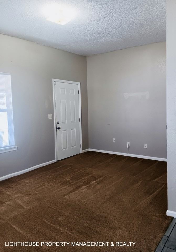 416 Willow Branch Ave - Photo 4 of 19