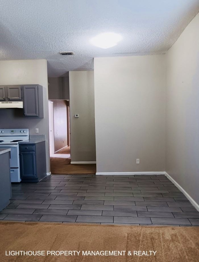 416 Willow Branch Ave - Photo 6 of 19