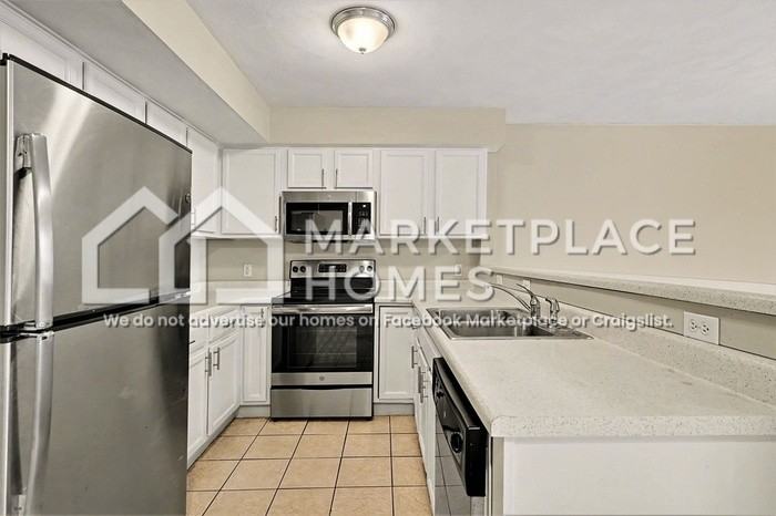 309 Plum St - Photo 3 of 21