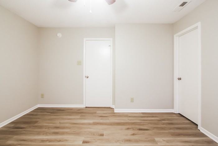 824 Olmsted Dr - Photo 7 of 9