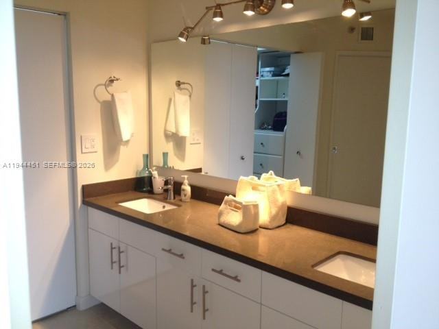 Mystic Pointe Tower 200 #19101-2807 - Photo 5 of 21