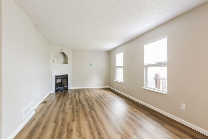 1281 Harpers Grove Ct - Photo 5 of 18