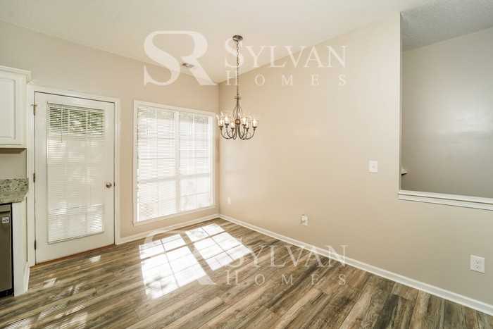 284 Piedmont Dr - Photo 5 of 17