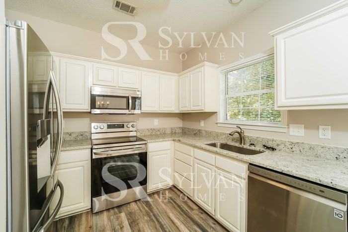 284 Piedmont Dr - Photo 6 of 17