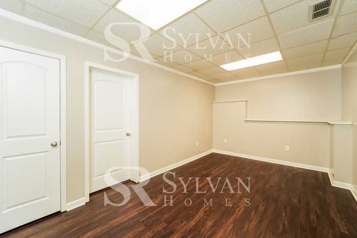 284 Piedmont Dr - Photo 7 of 17