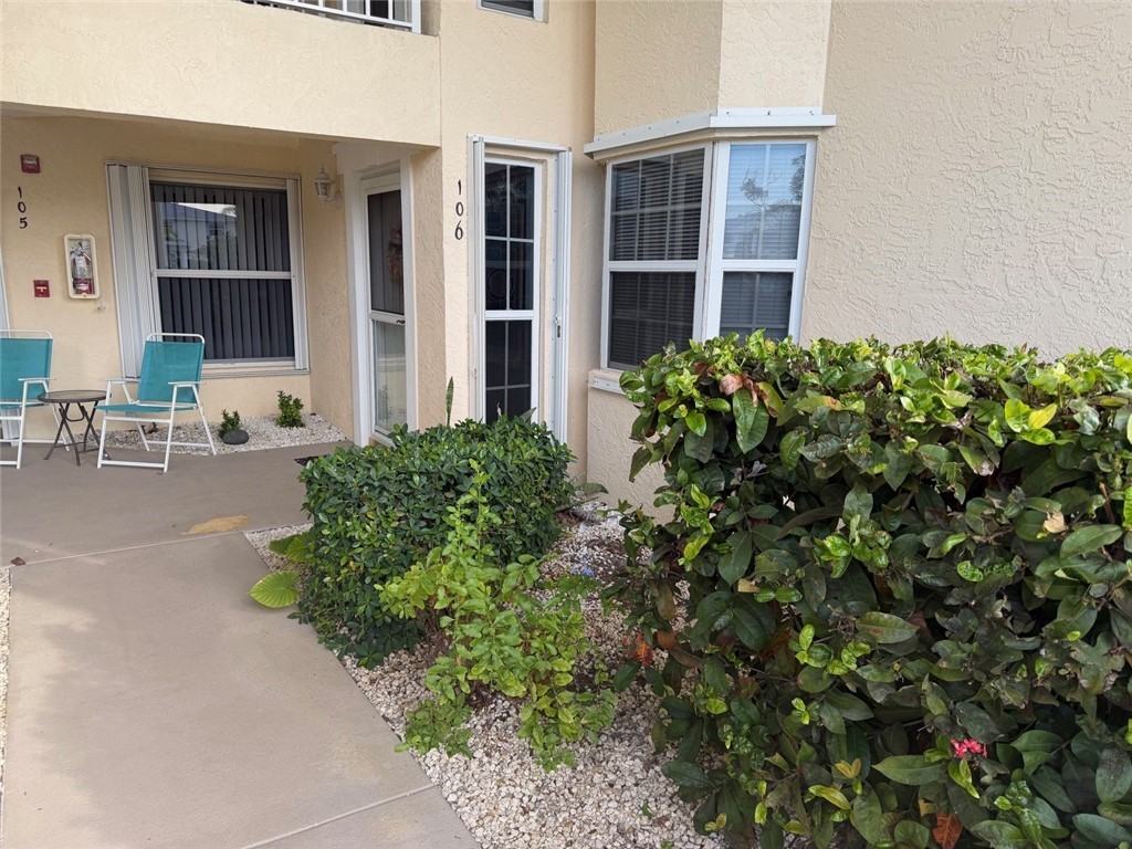 670 E Lake Jasmine Cir #670-106 - Photo 4 of 19