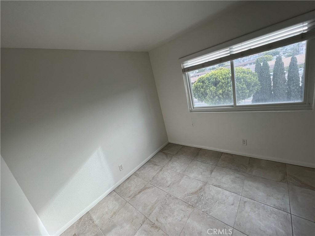 3830 Avenida Del Presidente #3830-34 - Photo 5 of 9