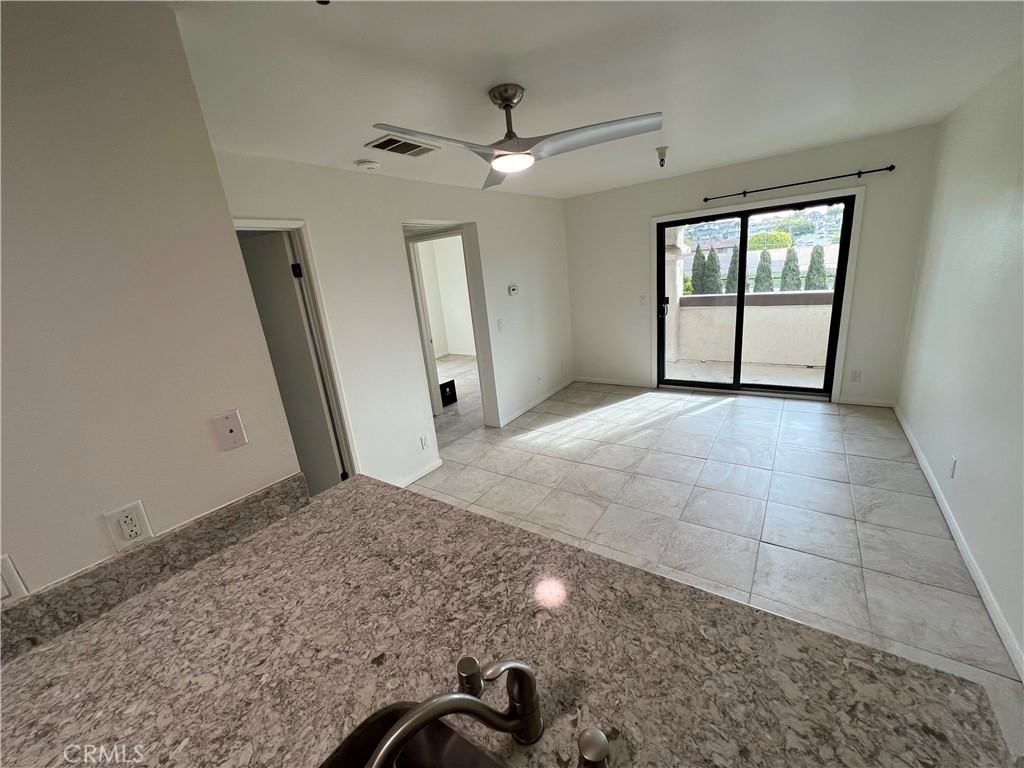 3830 Avenida Del Presidente #3830-34 - Photo 6 of 9